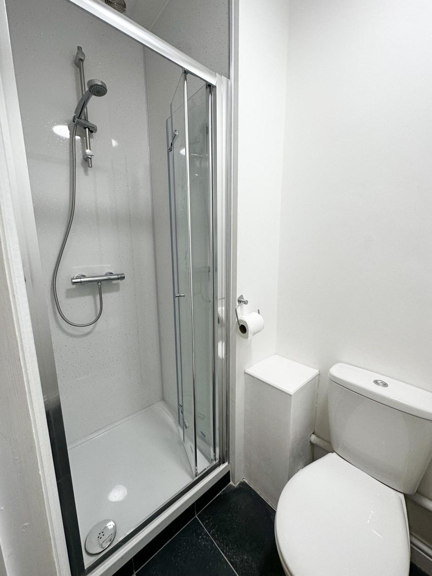 Flat A Stay In Earlsfield 런던 외부 사진