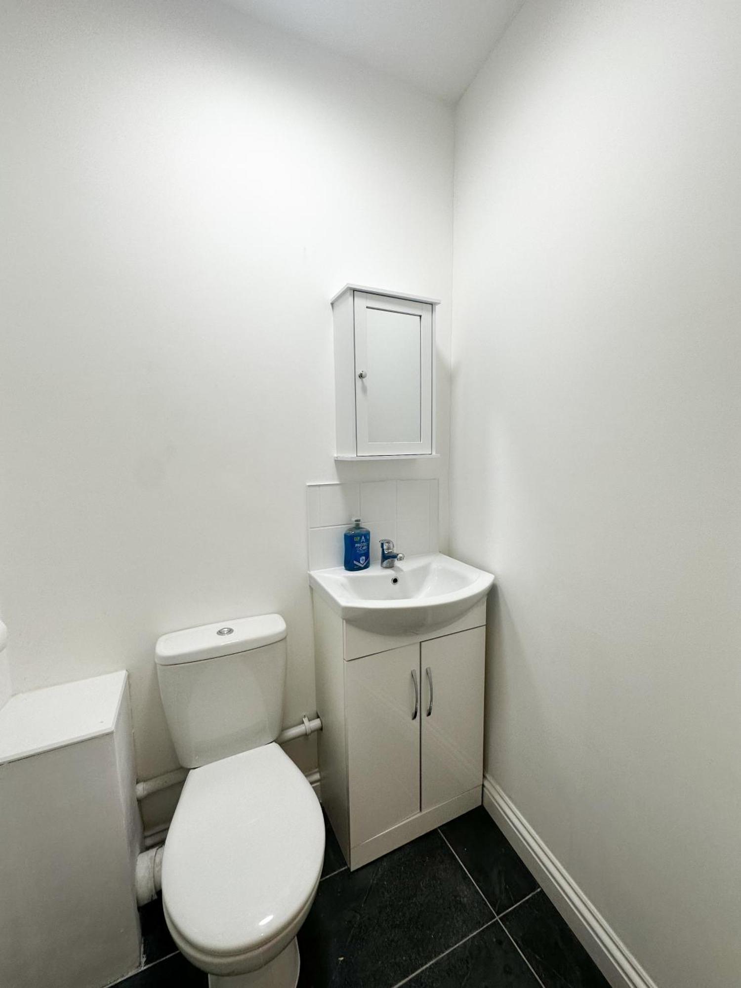 Flat A Stay In Earlsfield 런던 외부 사진